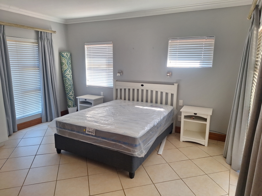 4 Bedroom Property for Sale in Santareme Eastern Cape